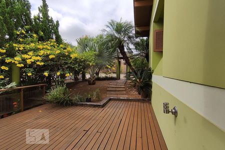 Casa à venda com 257m², 4 quartos e 4 vagas