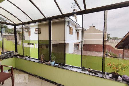 Casa à venda com 257m², 4 quartos e 4 vagas Casa à venda com 257m², 4 quartos e 4 vagasSacada Gourmet