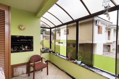 Casa à venda com 257m², 4 quartos e 4 vagas Casa à venda com 257m², 4 quartos e 4 vagasSacada Gourmet Sacada Gourmet