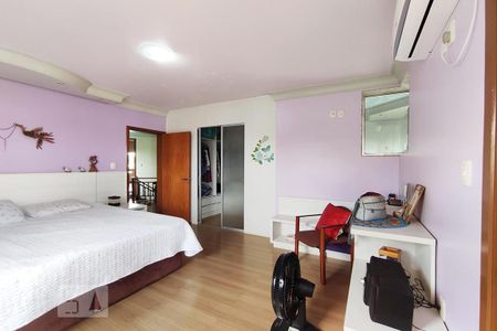 Casa à venda com 257m², 4 quartos e 4 vagas Casa à venda com 257m², 4 quartos e 4 vagasQuarto 3 - Suíte