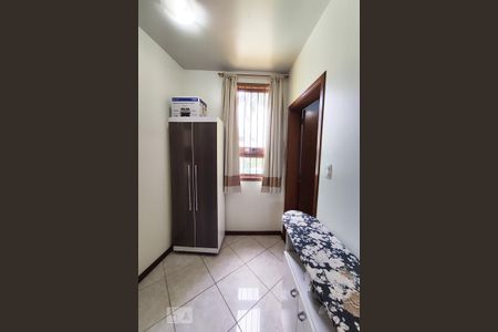 Casa à venda com 257m², 4 quartos e 4 vagas Casa à venda com 257m², 4 quartos e 4 vagas Área de Serviço