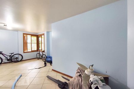 Casa à venda com 257m², 4 quartos e 4 vagas Casa à venda com 257m², 4 quartos e 4 vagasDispensa