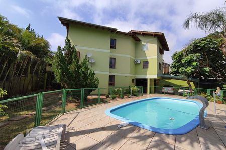 Casa à venda com 257m², 4 quartos e 4 vagas Casa à venda com 257m², 4 quartos e 4 vagasPiscina