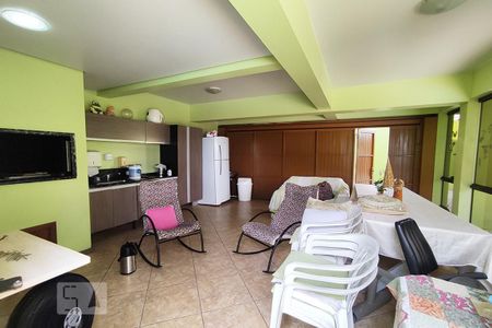 Casa à venda com 257m², 4 quartos e 4 vagas Casa à venda com 257m², 4 quartos e 4 vagas Salão de festas