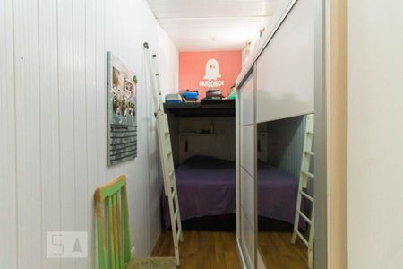 Casa à venda com 270m², 2 quartos e 1 vagaQuarto - Casa 2