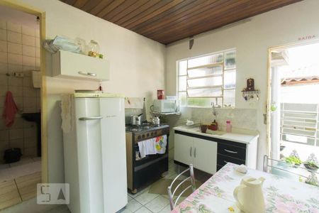 Casa à venda com 270m², 2 quartos e 1 vagaCozinha - Edícula