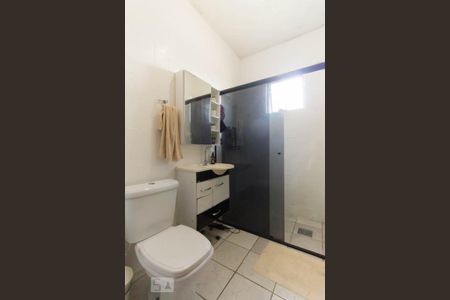 Casa à venda com 270m², 2 quartos e 1 vagaBanheiro