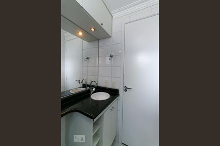 Banheiro da Suíte de apartamento para alugar com 2 quartos, 60m² em Vila Guarani (zona Sul), São Paulo