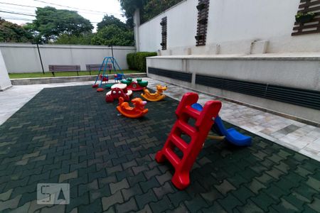 Apartamento para alugar com 60m², 2 quartos e 1 vaga Apartamento para alugar com 60m², 2 quartos e 1 vagaÁrea Comum - Playground