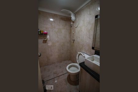 Banheiro  de apartamento para alugar com 2 quartos, 112m² em Vila Amália (zona Norte), São Paulo