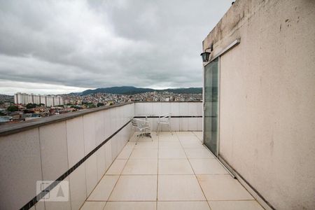Apartamento para alugar com 112m², 2 quartos e 1 vagaVaranda