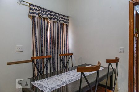 Casa à venda com 170m², 3 quartos e sem vaga Casa à venda com 170m², 3 quartos e sem vagaSala de Jantar