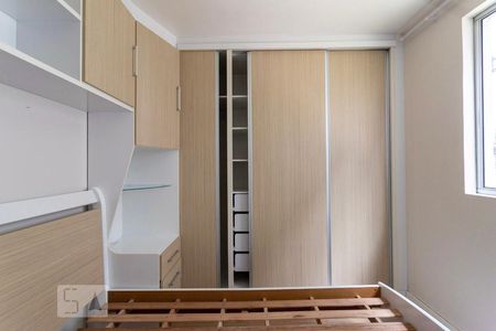 Quarto 2 de apartamento para alugar com 2 quartos, 48m² em Santa Cândida, Curitiba