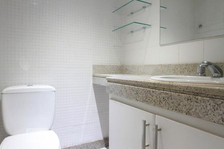 Apartamento à venda com 150m², 2 quartos e 2 vagasBanheiro do Quarto 1 - Suíte