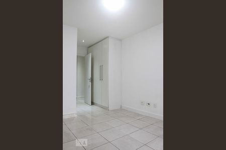 Apartamento à venda com 150m², 2 quartos e 2 vagasQuarto 2 - Suíte