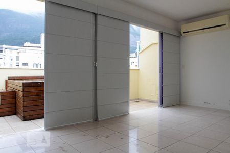 Apartamento à venda com 150m², 2 quartos e 2 vagasSala - Cobertura