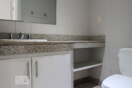Apartamento à venda com 150m², 2 quartos e 2 vagasBanheiro do Quarto 2 - Suíte