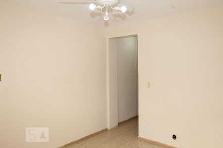 Sala de apartamento para alugar com 2 quartos, 48m² em Inhaúma, Rio de Janeiro