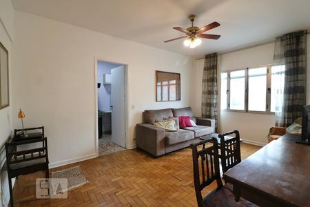 Apartamento à venda com 70m², 2 quartos e 1 vagaSala