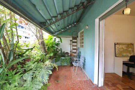 Apartamento à venda com 70m², 2 quartos e 1 vagaVaranda