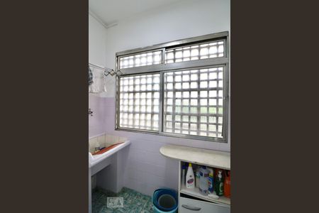 Apartamento à venda com 70m², 2 quartos e 1 vagaÁrea de Serviço