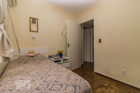 Dormitório de apartamento para alugar com 4 quartos, 80m² em Cristal, Porto Alegre