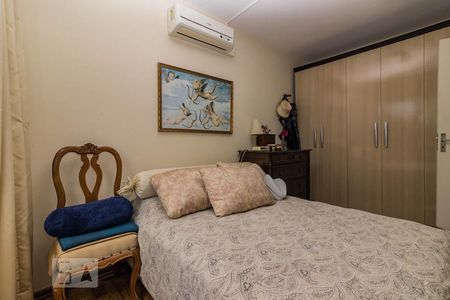 Dormitório2 de apartamento para alugar com 4 quartos, 80m² em Cristal, Porto Alegre