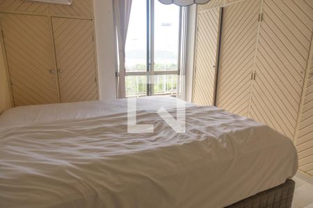 Apartamento à venda com 220m², 3 quartos e 3 vagasQuarto Suíte 1