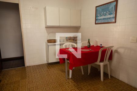 Apartamento à venda com 220m², 3 quartos e 3 vagasCozinha