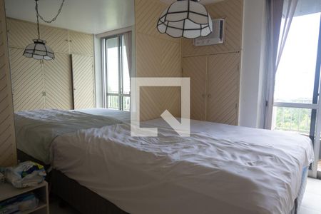 Apartamento à venda com 220m², 3 quartos e 3 vagasQuarto Suíte 1