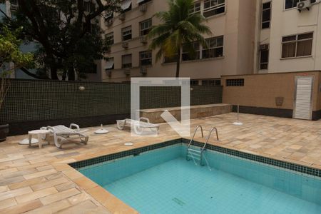 Apartamento à venda com 220m², 3 quartos e 3 vagasÁrea comum - Piscina