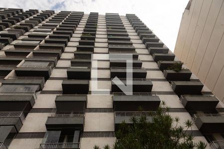 Apartamento à venda com 220m², 3 quartos e 3 vagasFachada do Condomínio