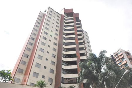 Apartamento à venda com 170m², 4 quartos e 2 vagasFachada