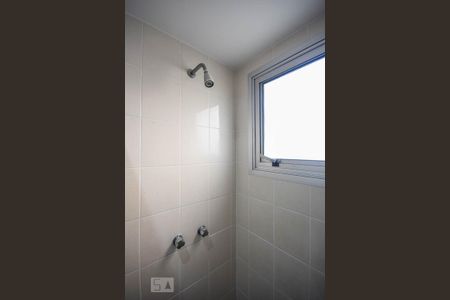 Apartamento à venda com 170m², 4 quartos e 2 vagasChuveiro do banheiro