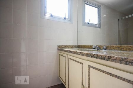 Apartamento à venda com 170m², 4 quartos e 2 vagasBanheiro suíte 1