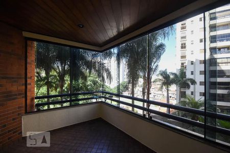 Varanda de apartamento à venda com 4 quartos, 170m² em Vila Suzana, São Paulo