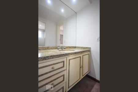 Apartamento à venda com 170m², 4 quartos e 2 vagasBanheiro