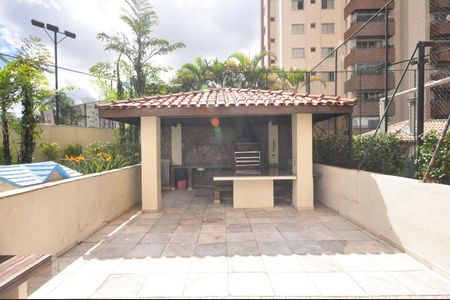 Apartamento à venda com 170m², 4 quartos e 2 vagasChurrasqueira