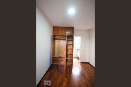 Apartamento à venda com 170m², 4 quartos e 2 vagasArmário da suíte 1