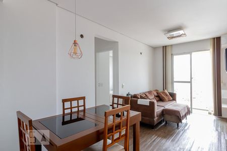 Sala  de apartamento para alugar com 2 quartos, 57m² em Vila Brasílio Machado, São Paulo