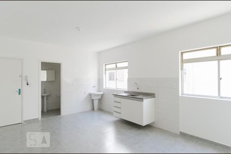 Sala cozinha área de serviço de apartamento para alugar com 1 quarto, 35m² em Centro, São Bernardo do Campo