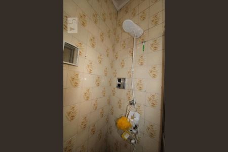 Casa para alugar com 250m², 5 quartos e 4 vagasBanheiro (piso superior)