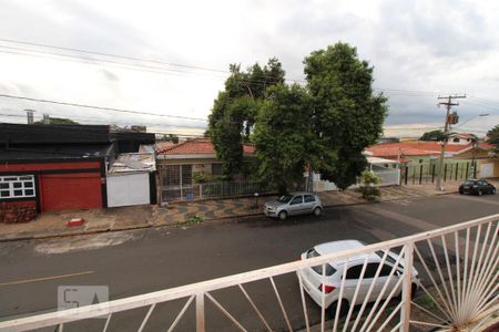 Casa para alugar com 250m², 5 quartos e 4 vagasVista do Quarto 1 (piso superior)