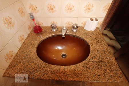 Casa para alugar com 250m², 5 quartos e 4 vagasBanheiro