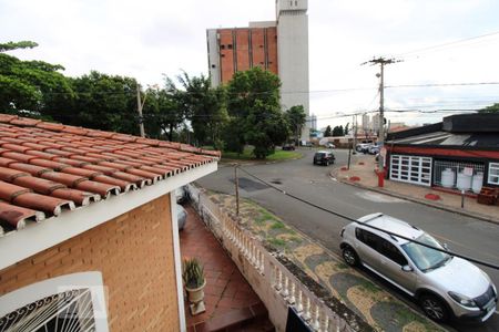 Casa para alugar com 250m², 5 quartos e 4 vagasVista (piso superior)