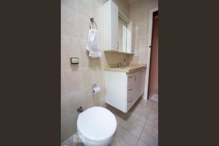 Casa à venda com 180m², 3 quartos e 2 vagasBanheiro Social