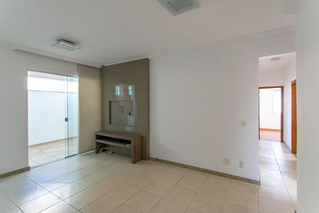 Sala de apartamento para alugar com 3 quartos, 90m² em Santa Amélia, Belo Horizonte