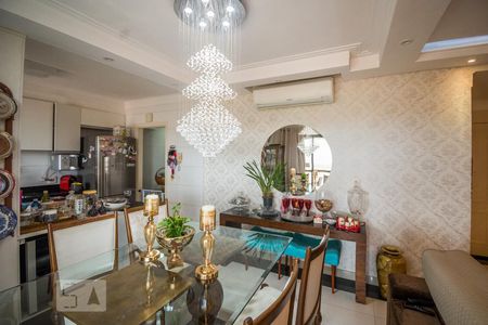 Sala de apartamento à venda com 3 quartos, 117m² em Parque das Flores, Campinas