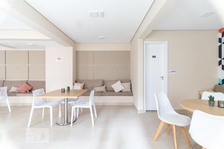 Apartamento à venda com 34m², 1 quarto e sem vagaÁrea comum - Salão de festas