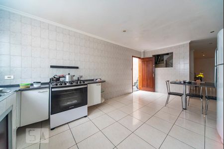 Casa para alugar com 220m², 3 quartos e 2 vagas Casa para alugar com 220m², 3 quartos e 2 vagasCozinha